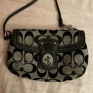 Coach wristlet. Excellent condition!